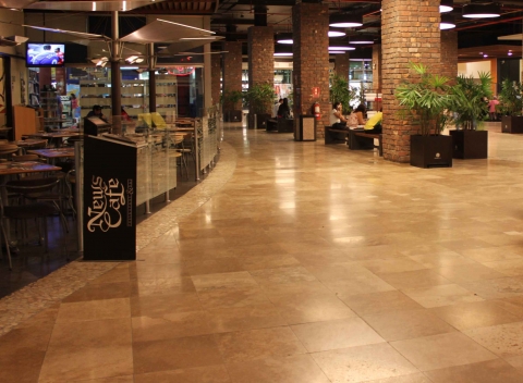 NOCE HOTEL FLOORING TRAVERTINE