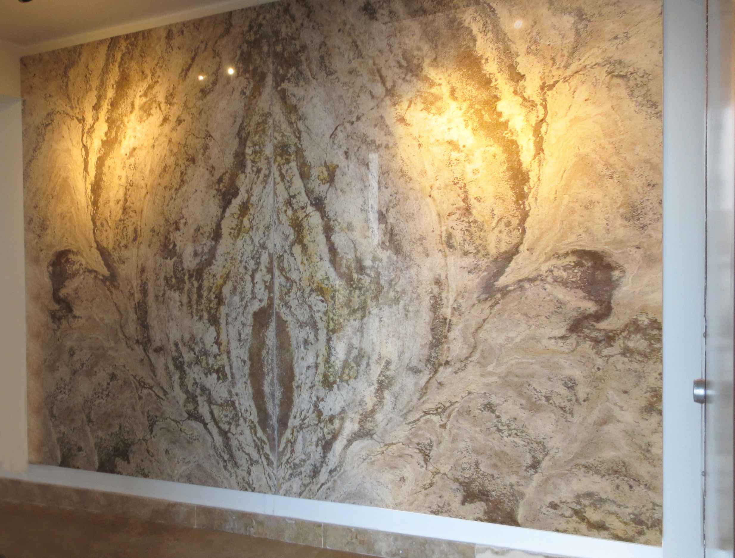 CRETA VEIN INDOOR OPEN BOOK TRAVERTINE