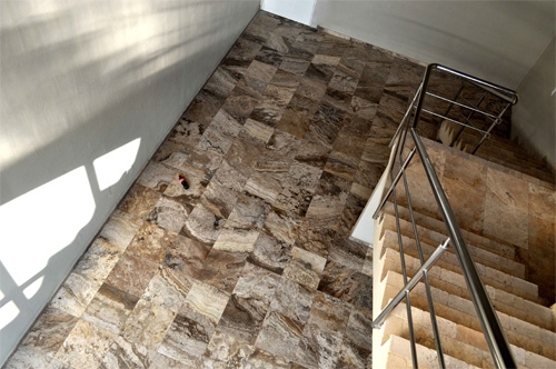 GREY INDOOR FLOORING TRAVERTINE